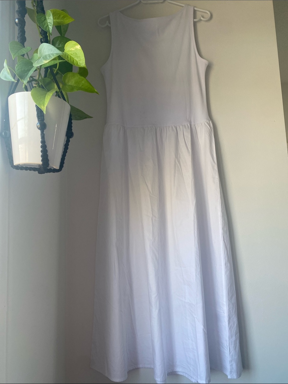 H&M White Sleeveless Maxi Dress